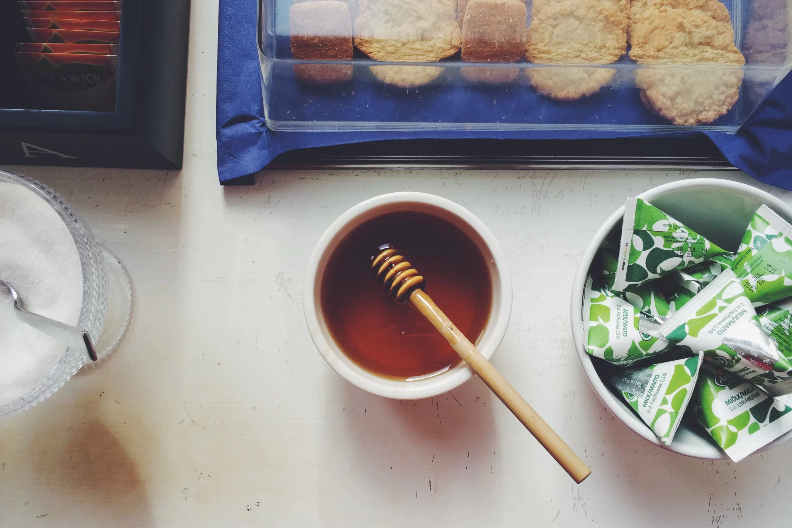 The Health Benefits of Honey: A Comprehensive Review