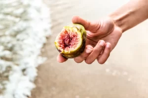 manuka honey for nail health